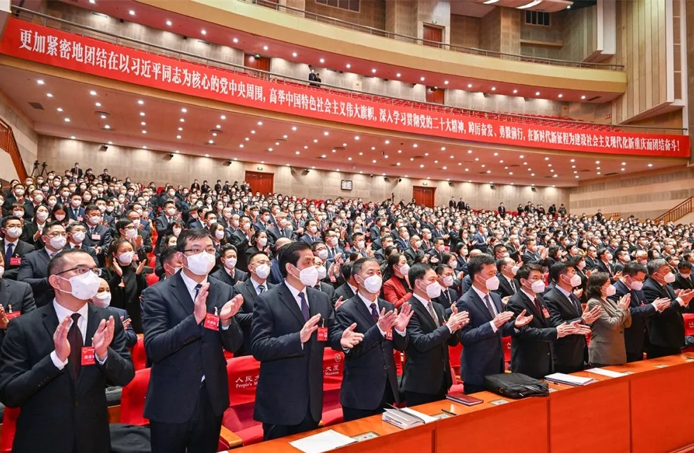 重庆ag真人国际官网集团总经理黄怡霖参加重庆市第六届人大会议